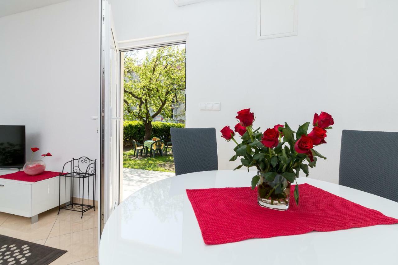 Apartment Jurasin Каштела Экстерьер фото